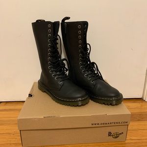 NIB Dr Martens Luana Tall Lace Up Combat Boot